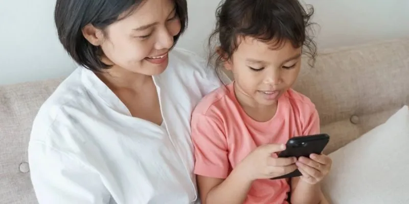 Tiêu chí chọn điện thoại cho trẻ em
