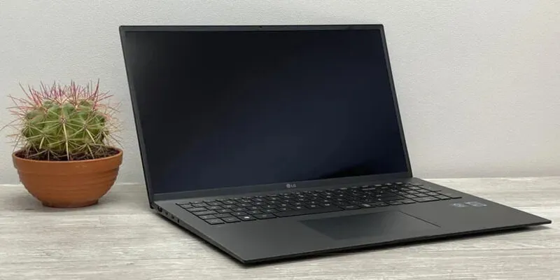Thời Lượng Pin Ấn Tượng