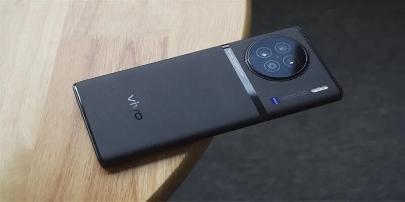 Thiết Kế Sang Trọng Và Chất Liệu Cao Cấp Của Vivo X90